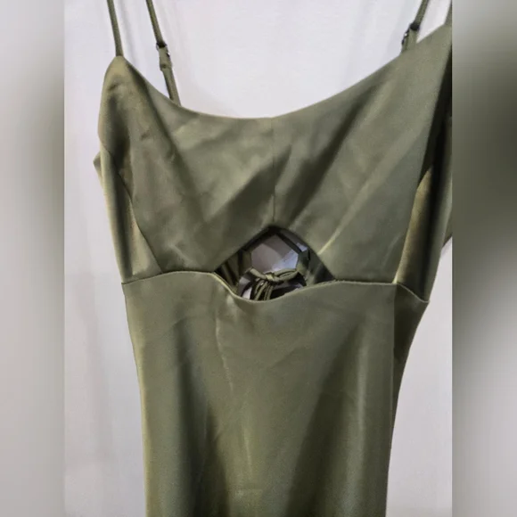 Banana Republic• NWT Olive Cutout Midi Slip Dress with Front Keyhole. Sz 00P - Picture 8 of 9